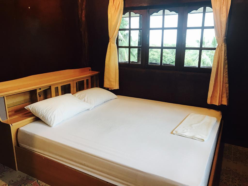 Sunyo Garden Guesthouse Baan Tai Exterior foto